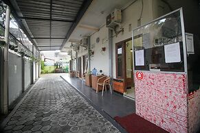 Super OYO Capital O 2258 Santana Syariah Guest House