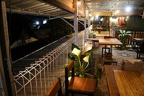 Super OYO Capital O 2258 Santana Syariah Guest House