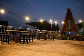 Super OYO Capital O 2258 Santana Syariah Guest House