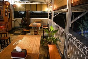 Super OYO Capital O 2258 Santana Syariah Guest House