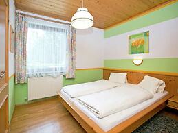 Wonderful Holiday Home With Mountain Views