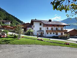 Sunlit Farmhouse near Hochzillertal Ski Area in Tyrol