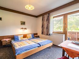 Contemporary Apartment in Maishofen near Ski Area