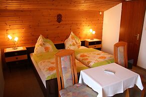 Apartment With Garden, Garden Furniture, BBQ