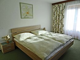 Apartment With Balcony in Hart im Zillertaler