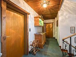 Vintage Apartment in Fügen near Ski Area