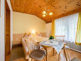 Vintage Apartment in Fügen near Ski Area