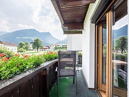 Vintage Apartment in Fügen near Ski Area
