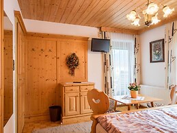 Vintage Apartment in Fügen near Ski Area