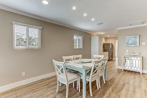 Oceanfront Beach House with Spacious Backyard by RedAwning