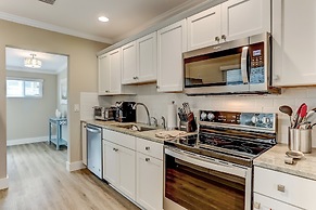 Oceanfront Beach House with Spacious Backyard by RedAwning