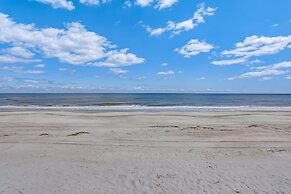 Oceanfront Beach House with Spacious Backyard by RedAwning