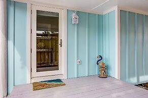 Oceanfront Beach House with Spacious Backyard by RedAwning