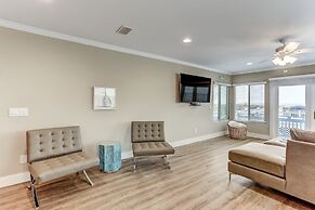 Oceanfront Beach House with Spacious Backyard by RedAwning