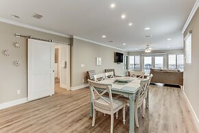 Oceanfront Beach House with Spacious Backyard by RedAwning