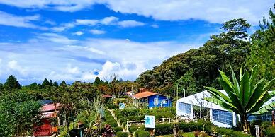 Hospedaje Santaelena-Chalets de Montaña