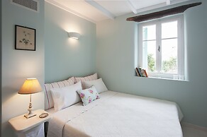 White Jasmine Cottage