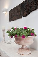 White Jasmine Cottage