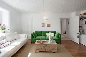 White Jasmine Cottage