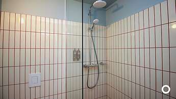 Grandi by Center Hotels