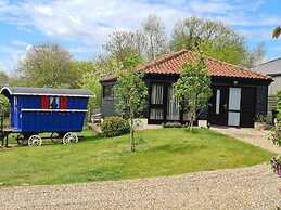 Inviting 2 Bedroom Barn Conversion, Rural Norfolk