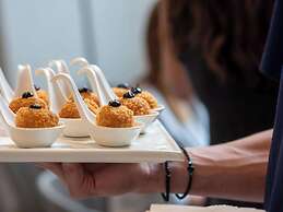 Athens Capital Center Hotel-MGallery Collection