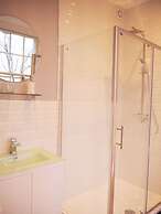 Guestling Hall Hotel