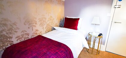 Guestling Hall Hotel