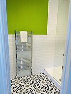 Guestling Hall Hotel