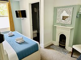 Guestling Hall Hotel