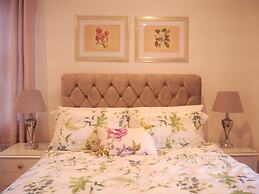 Guestling Hall Hotel