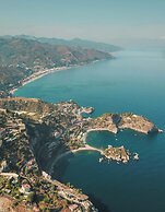 New Naxos Village