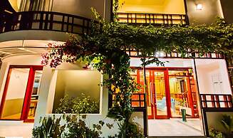 Athens View Guraidhoo