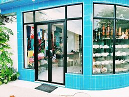 Athens View Guraidhoo