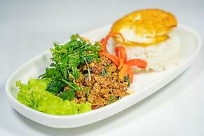 Poulo Wai Hotel and Apartment