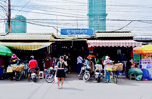 Poulo Wai Hotel and Apartment