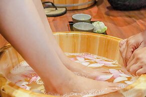 Poulo Wai Hotel and Apartment