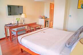 Poulo Wai Hotel and Apartment