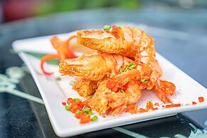 Poulo Wai Hotel and Apartment