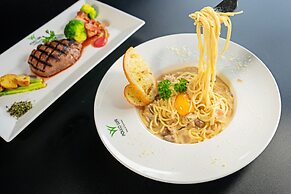 Poulo Wai Hotel and Apartment