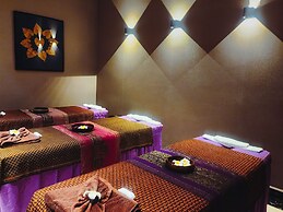 Poulo Wai Hotel and Apartment