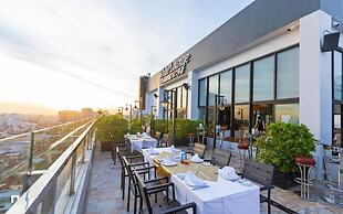 Poulo Wai Hotel and Apartment