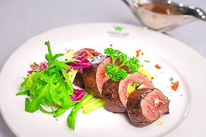 Poulo Wai Hotel and Apartment