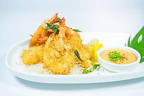 Poulo Wai Hotel and Apartment