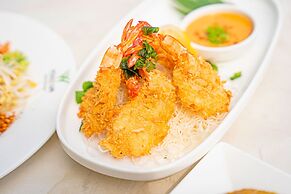 Poulo Wai Hotel and Apartment