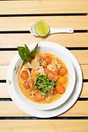 Poulo Wai Hotel and Apartment