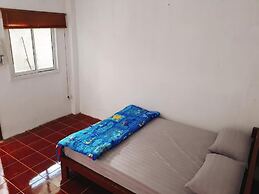 Ba'mi thakhek hostel