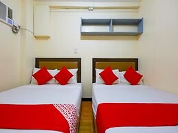 OYO 431 Apollo 11 Apartelle