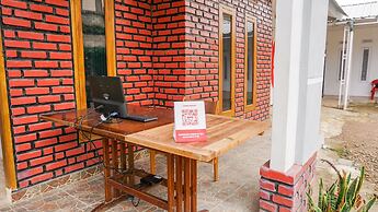 OYO 2369 Cempaka Homestay