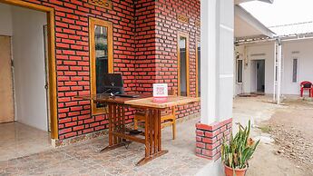 OYO 2369 Cempaka Homestay